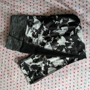 90 Degree floral crop leggings